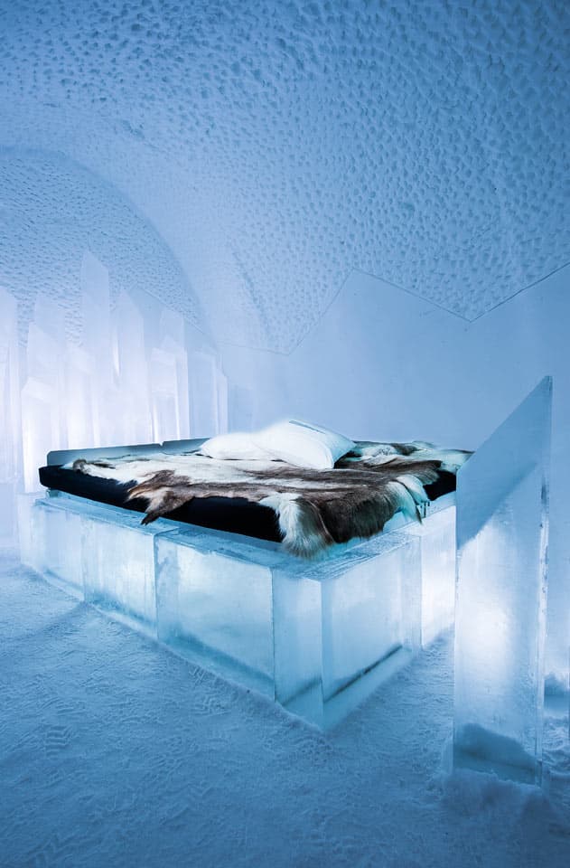 Isværelse. Design af Johan Larrsson. Icehotel Vinter. Foto af Asaf Kliger.