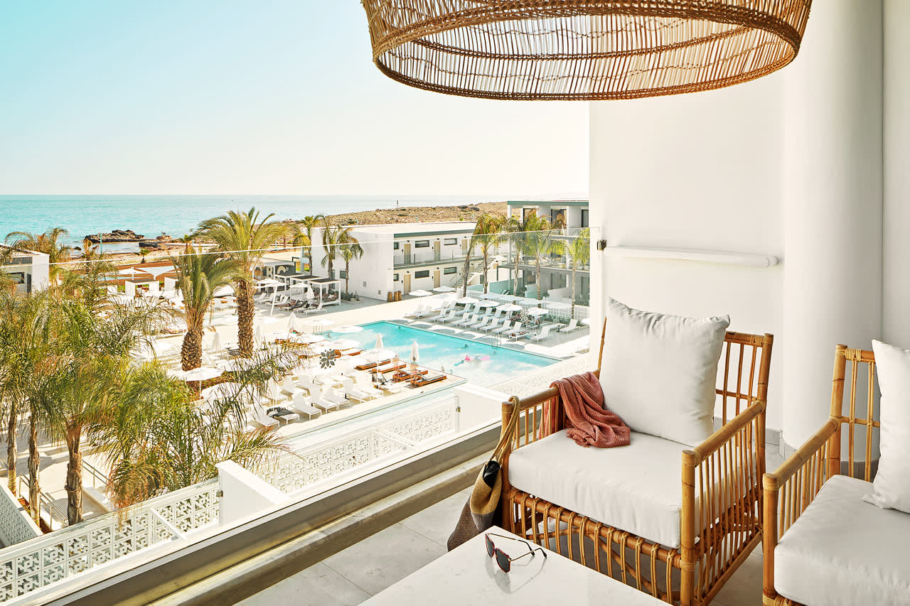 2-værelses Club Suite med balkon mod havet