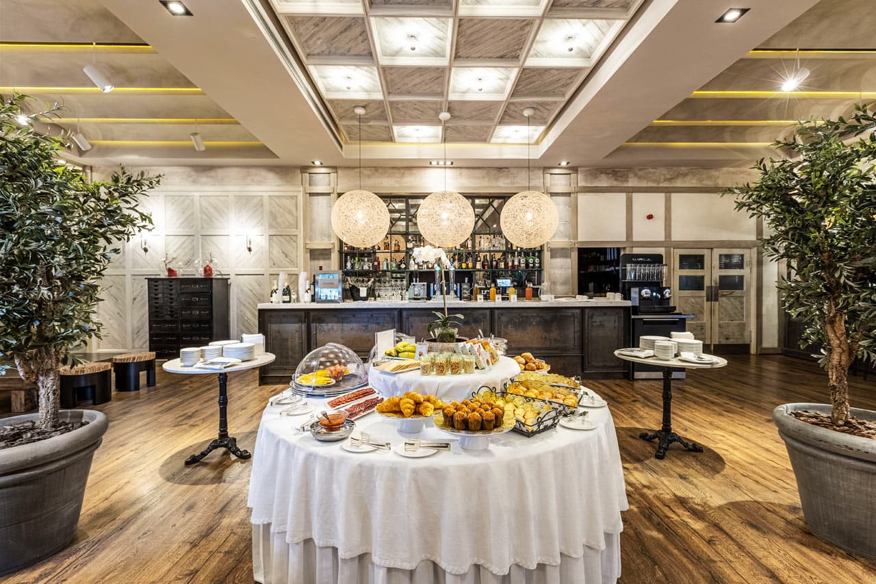 Gæster i UNIQUE-værelser kan spise morgenmad i den italienske a la carte-restaurant