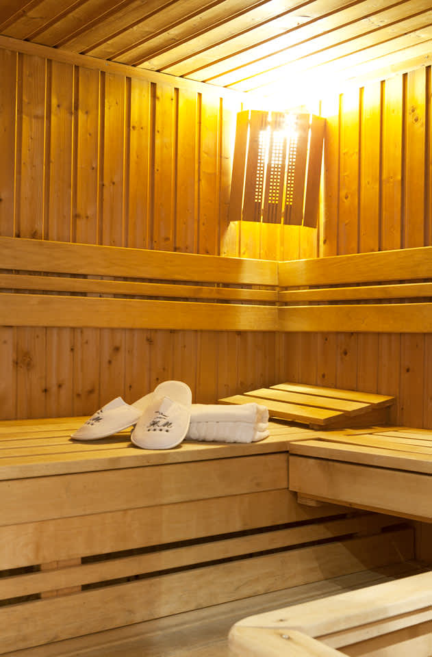 I hotellets spaafdeling findes sauna og dampbad