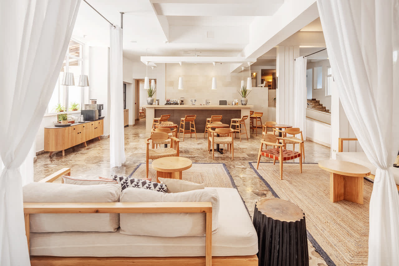 Lobbybar