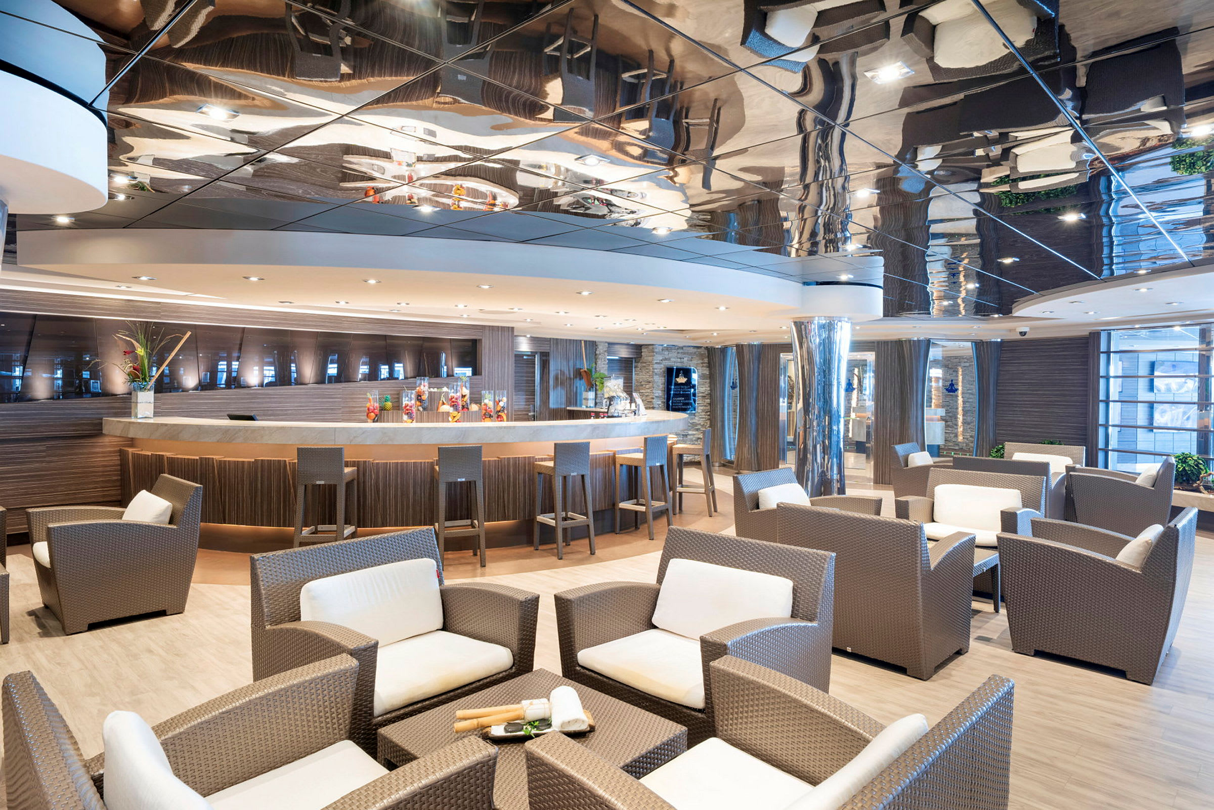 MSC Aurea Spa Bar