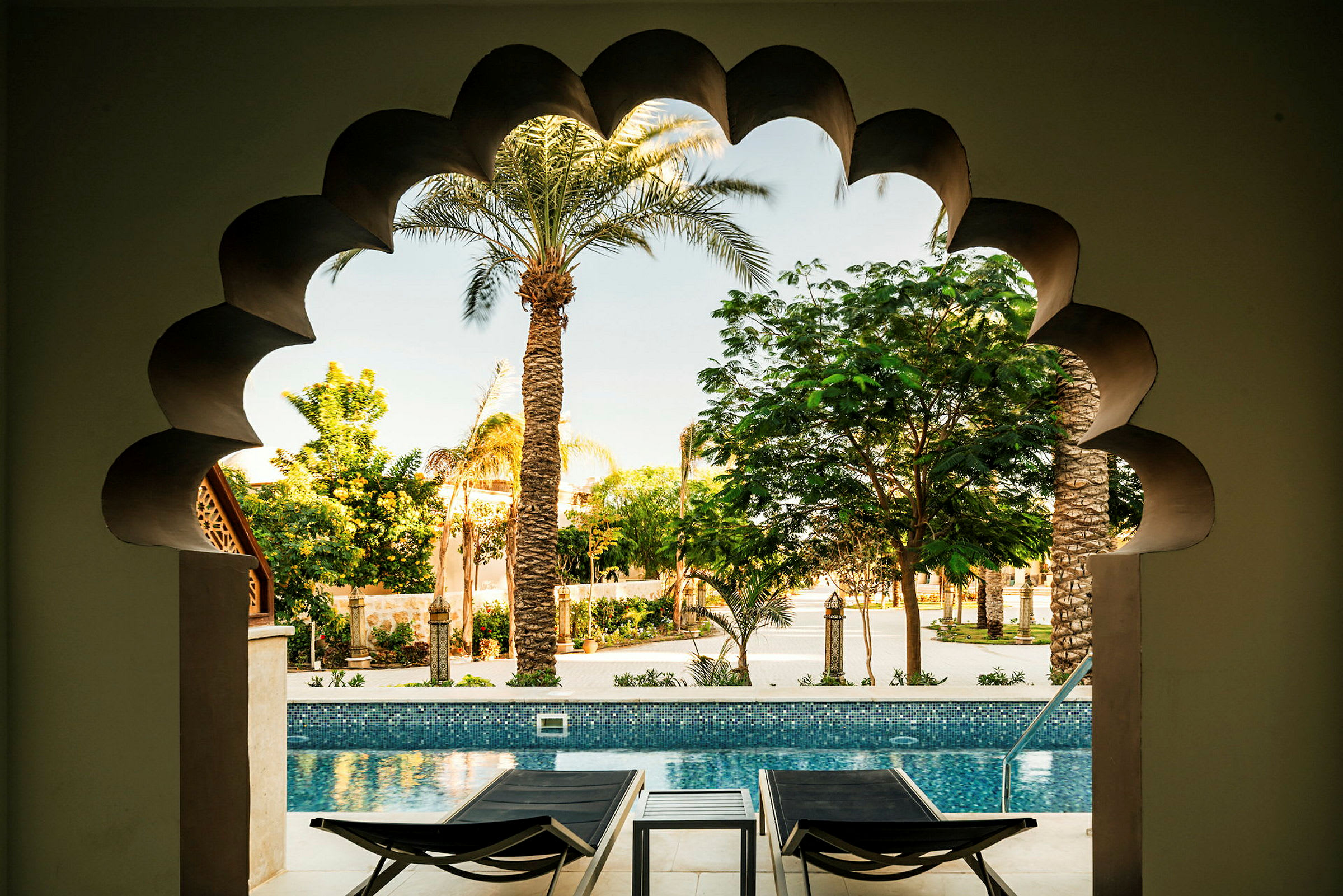 Juniorsuite mod havet med direkte adgang til privat, delt pool