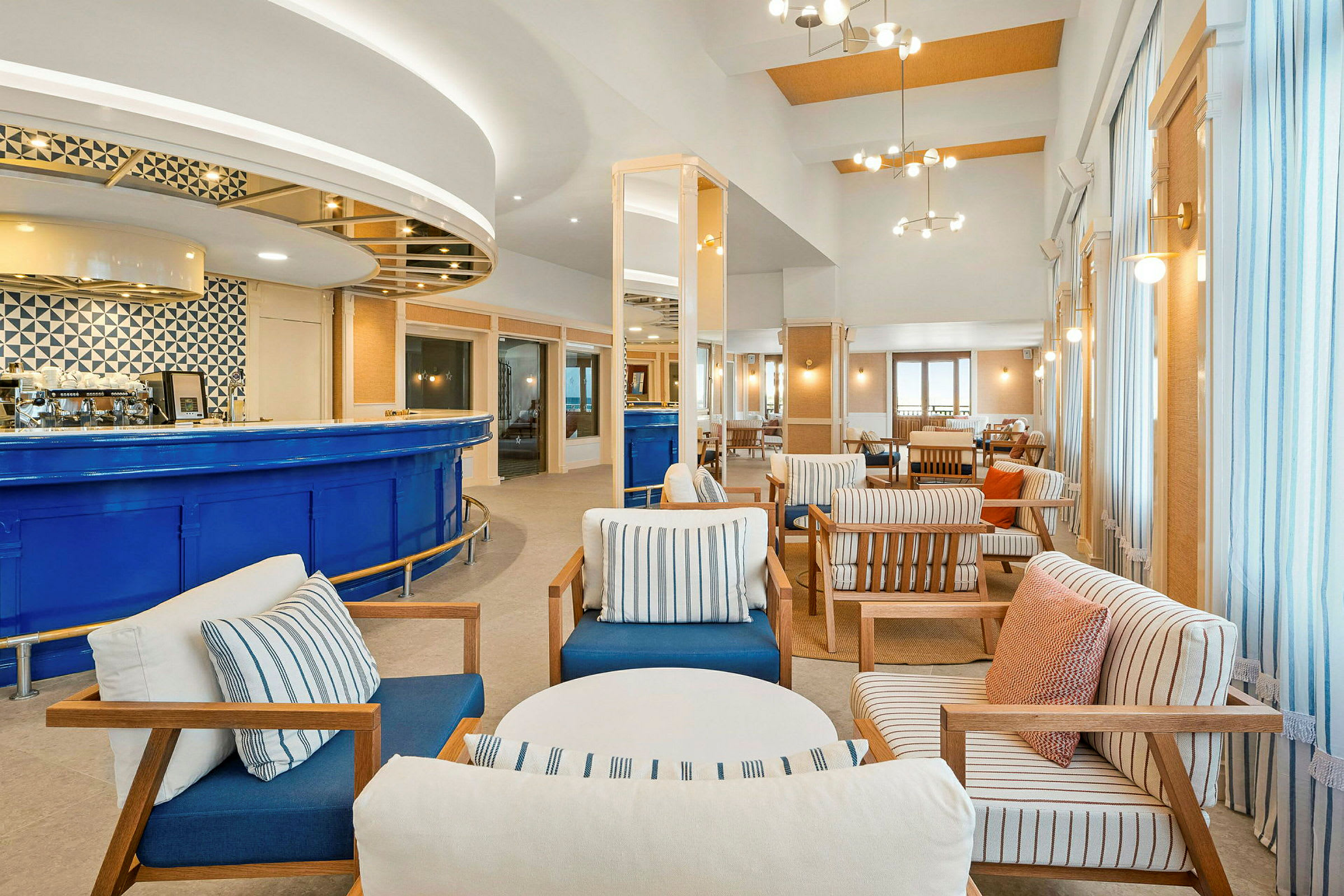 Main Bar