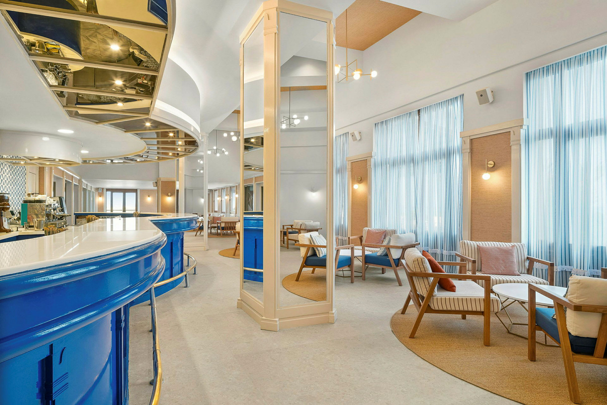 Main Bar