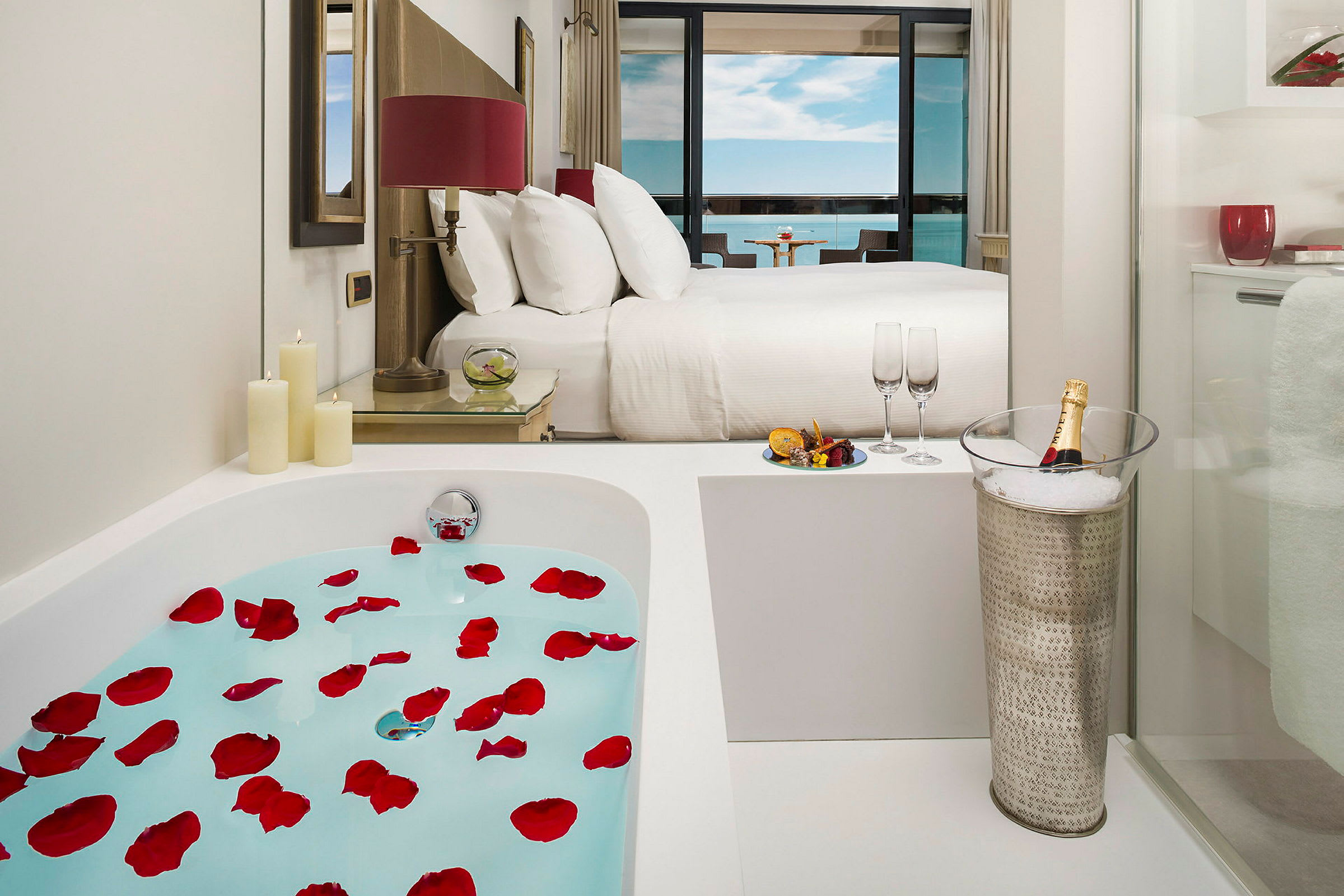 Juniorsuite Red Level med havudsigt
