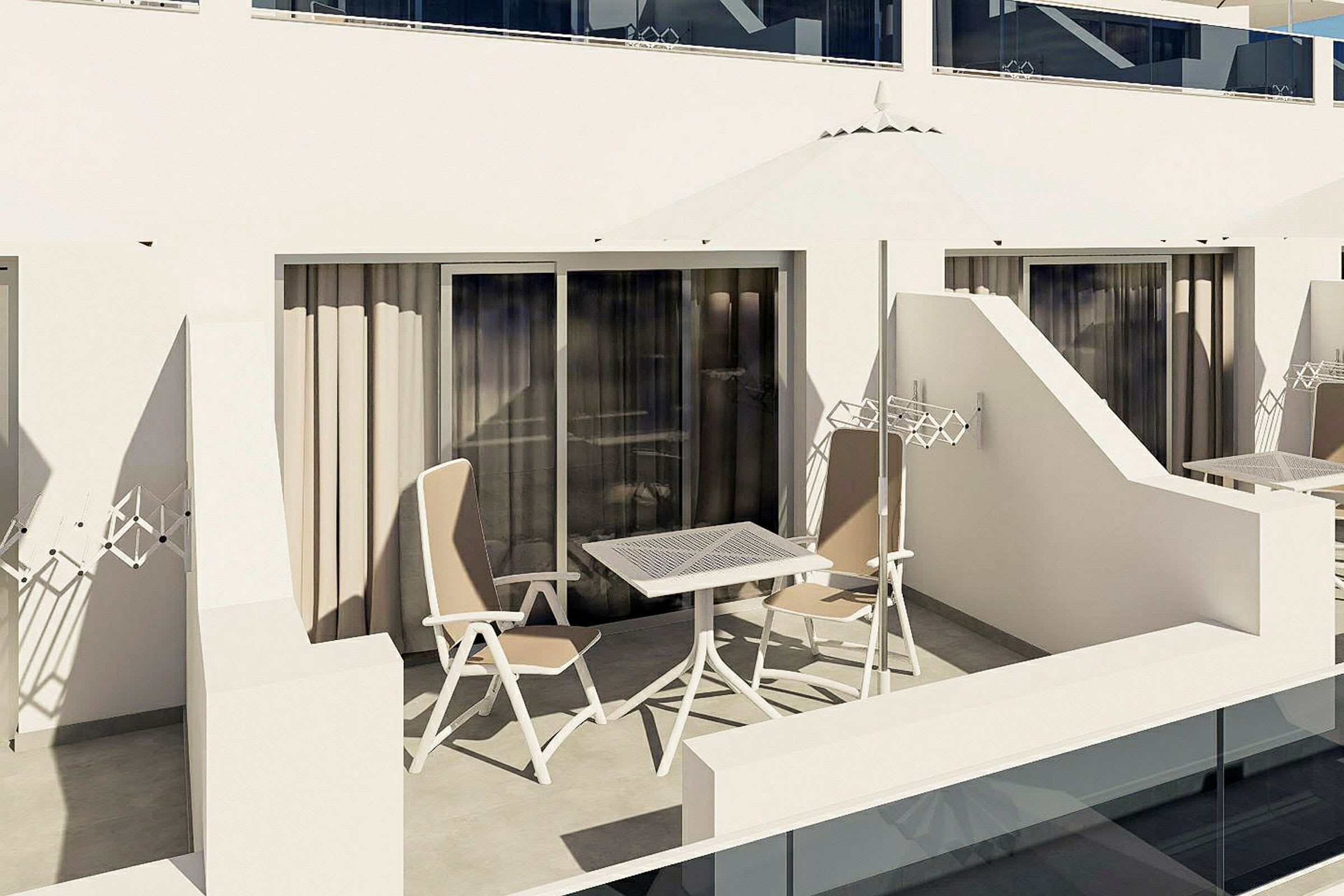 Terrasse med to liggestole, bord og parasol omgivet af vægge. (AI-genereret tekst)