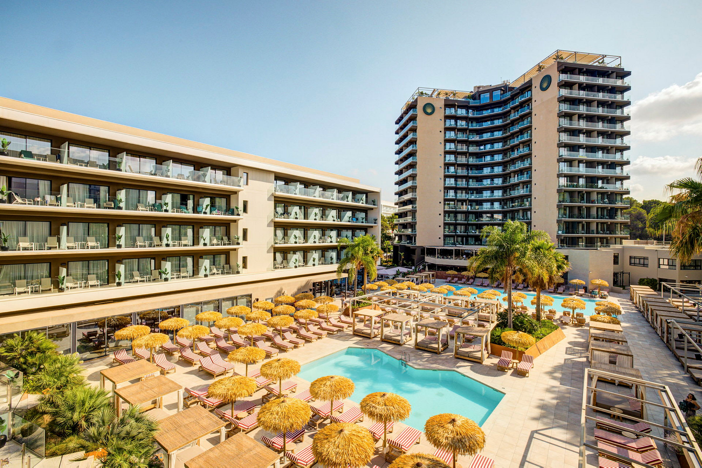 Juniorsuite med balkon mod poolområdet