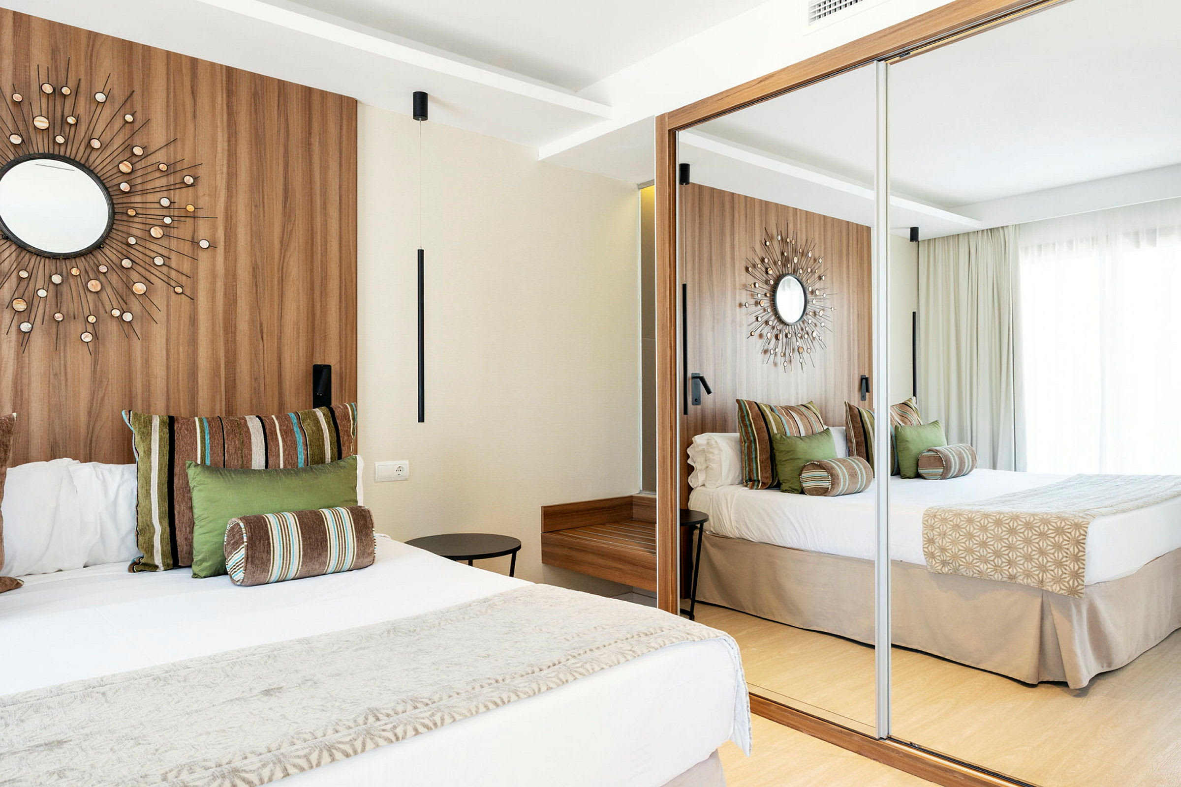 Suite med to rum mod omgivelserne