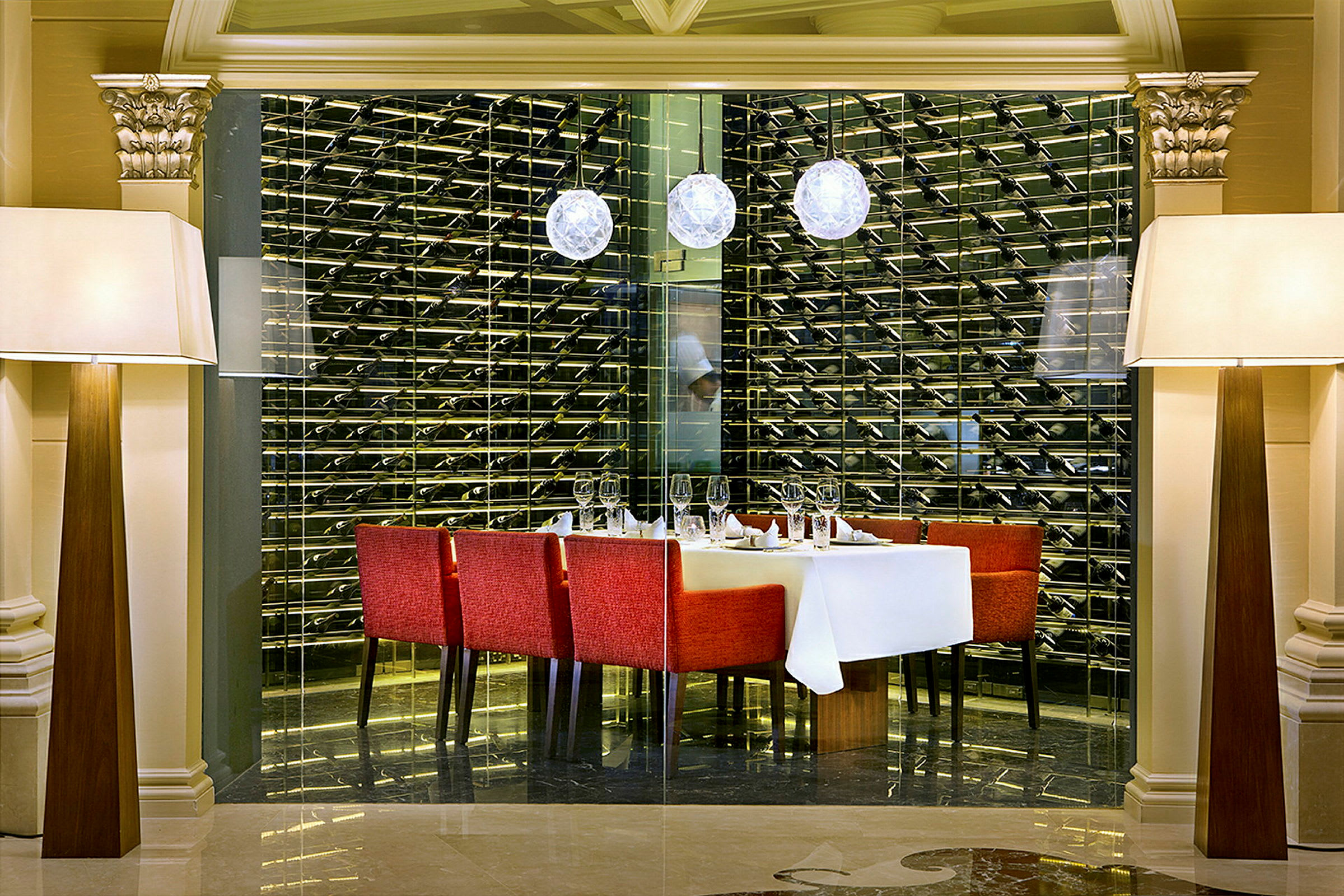 A la carte-restaurant med grillretter