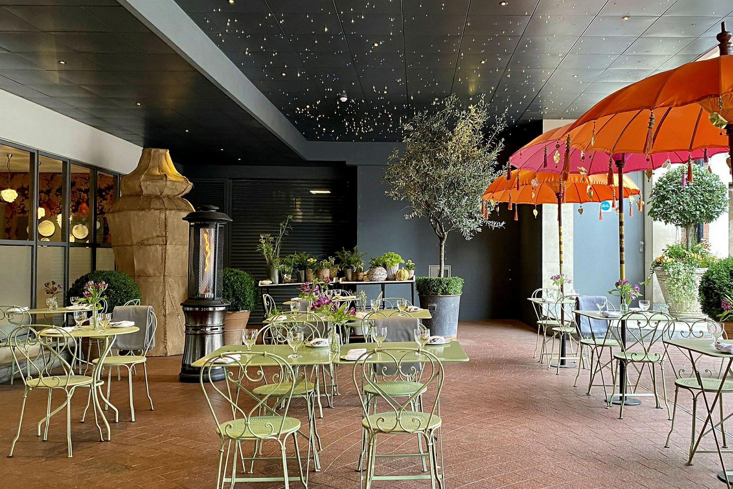 Hotellets opvarmede terrasse