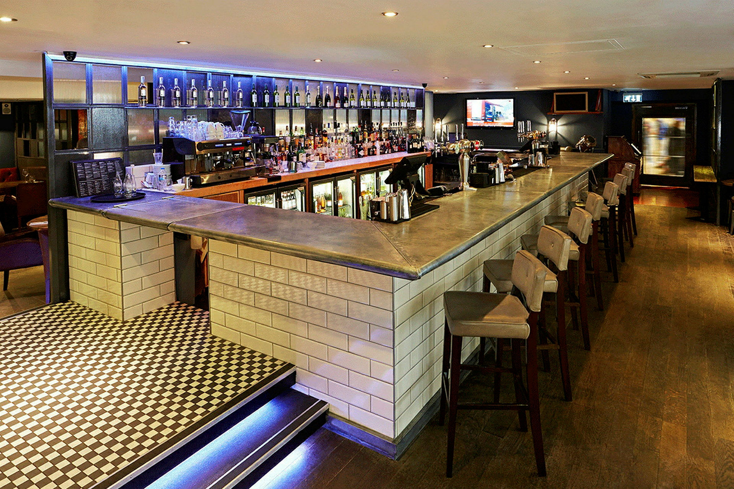 Kombineret lounge og a la carte-restaurant