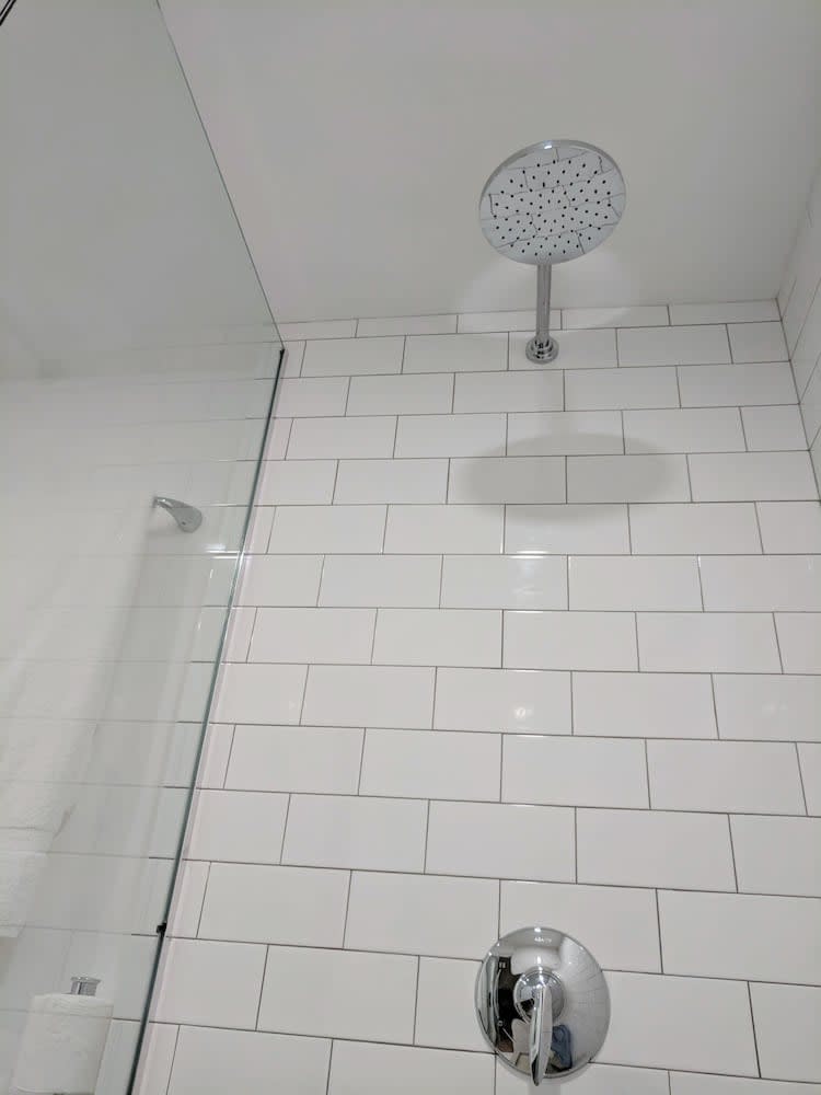 Bruser på badeværelset