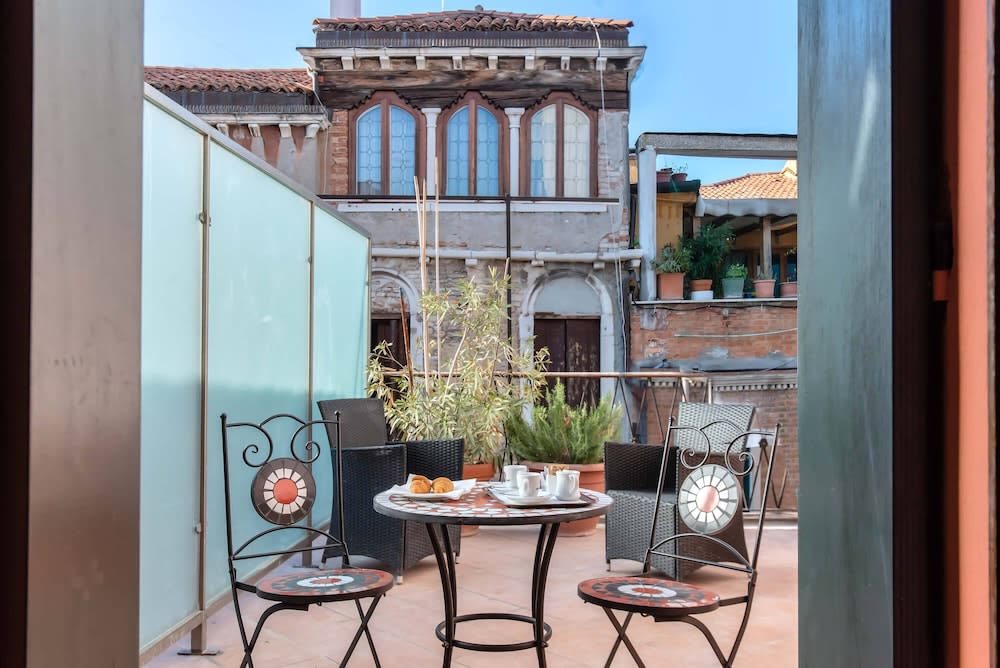 Terrasse/gårdhave