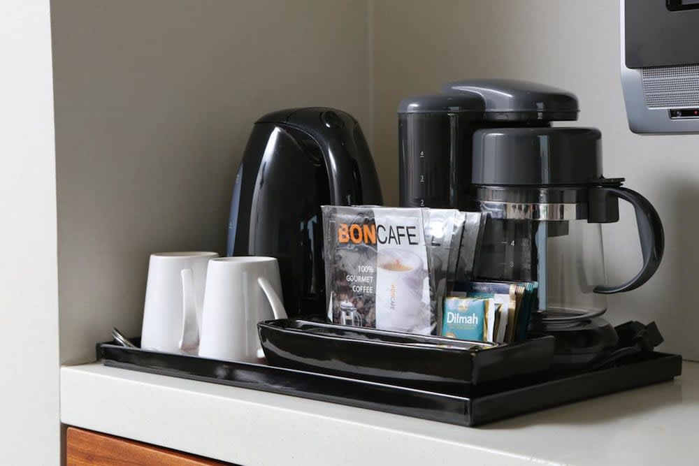 Kaffe og/eller kaffemaskine