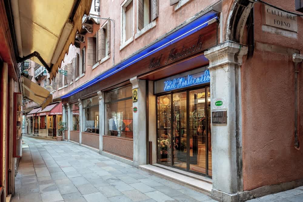 Overnatningsstedets facade