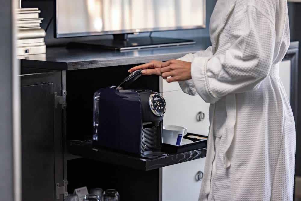 Kaffe og/eller kaffemaskine