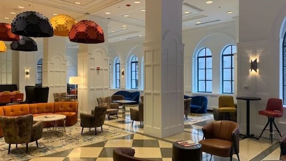 Siddeområde i lobbyen