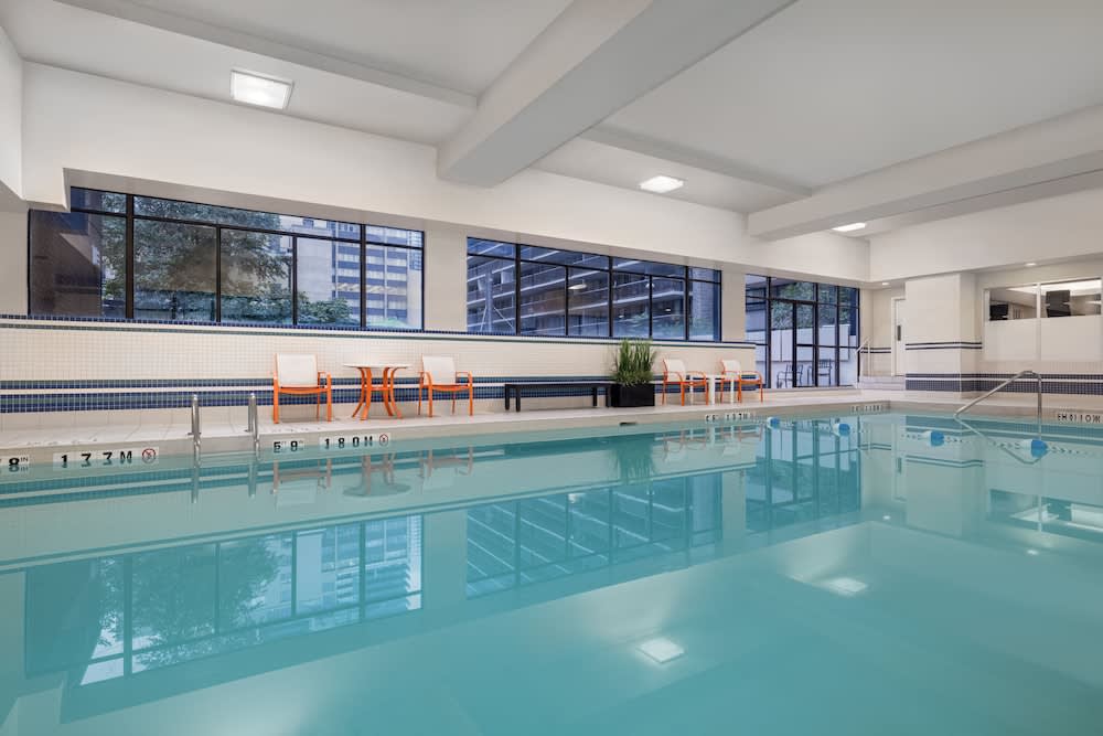 Indendørs pool