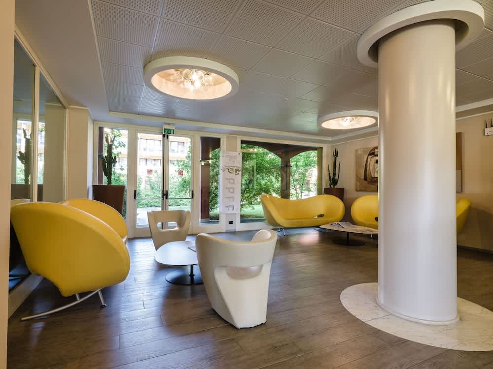 Siddeområde i lobbyen