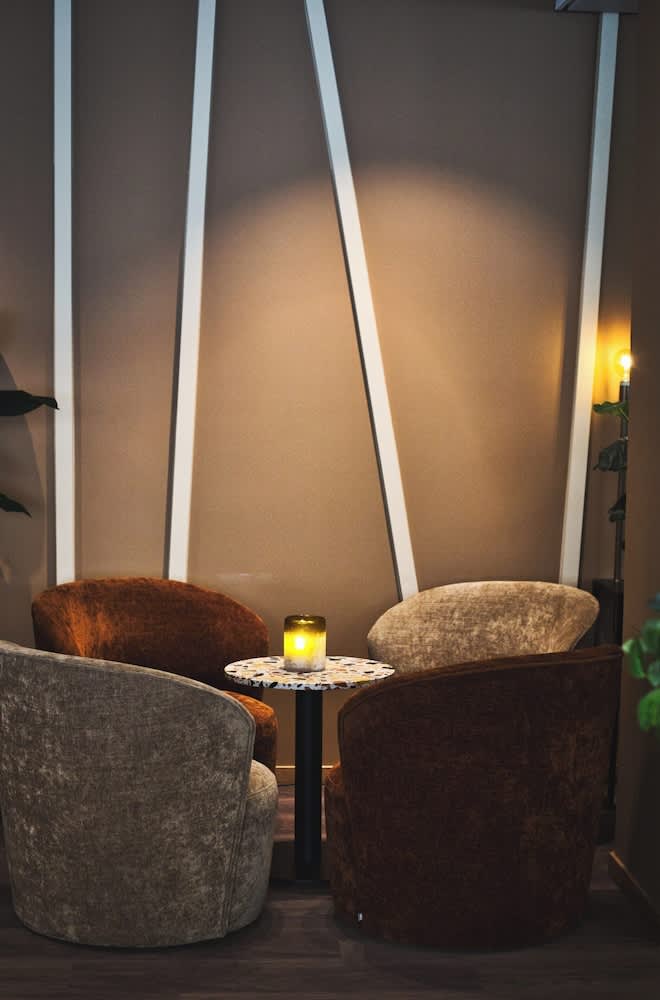 Siddeområde i lobbyen