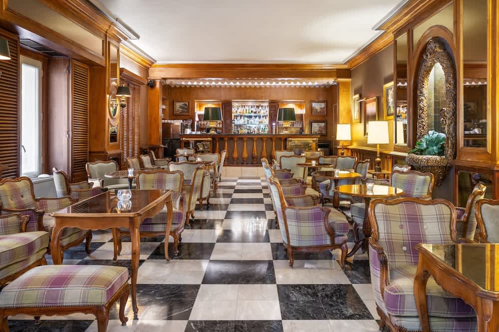 Bar (på overnatningsstedet)
