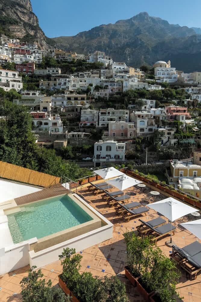Infinity-pool