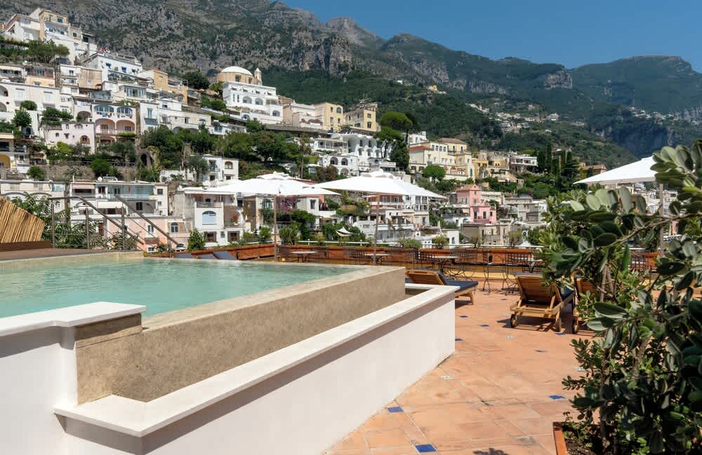 Infinity-pool