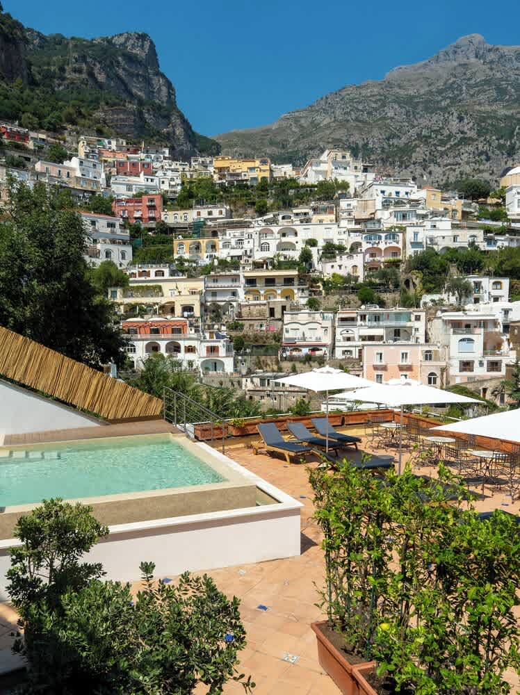 Infinity-pool