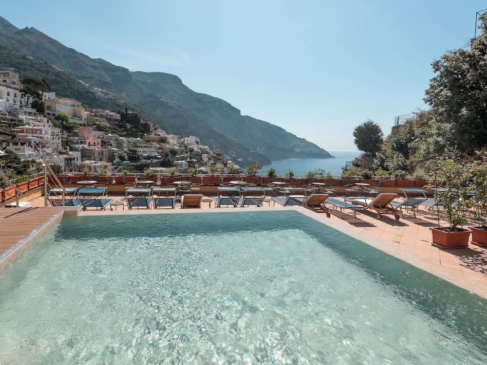 Infinity-pool