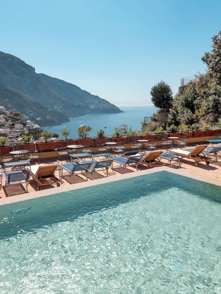 Infinity-pool