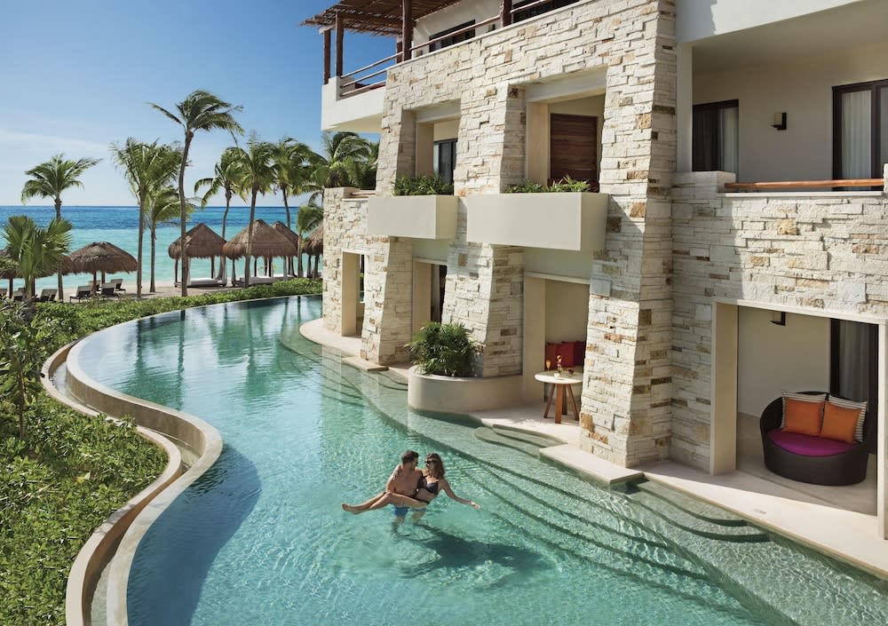 Infinity-pool