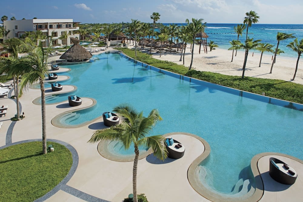 Infinity-pool
