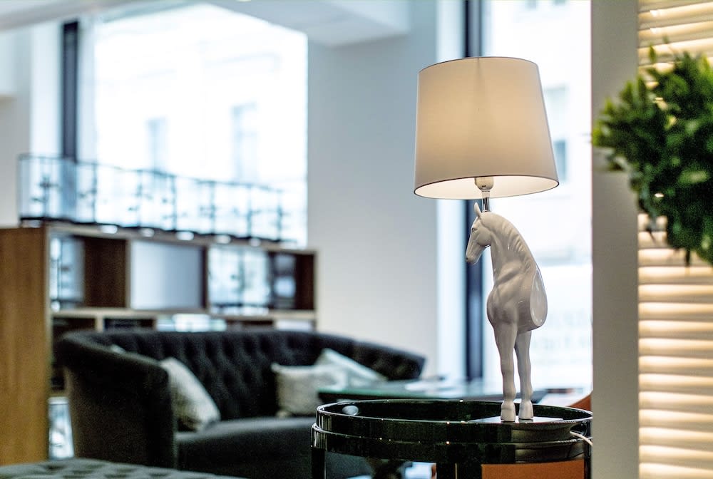 Siddeområde i lobbyen