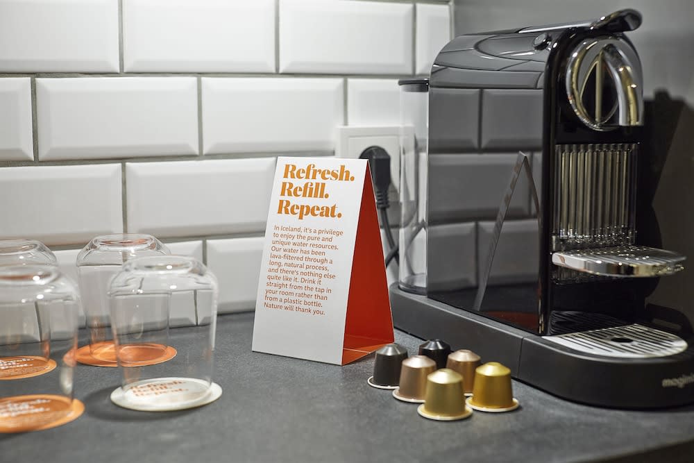 Kaffe og/eller kaffemaskine
