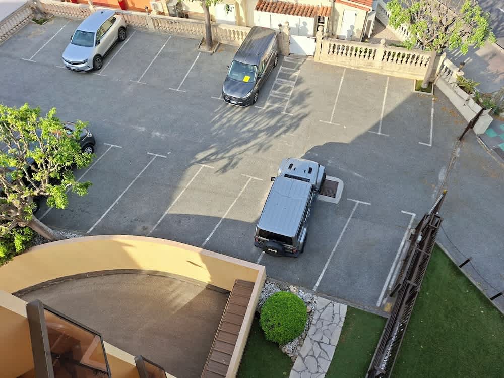 Parkering for autocampere eller lastbiler