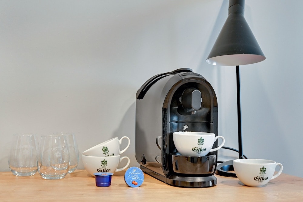 Kaffe og/eller kaffemaskine