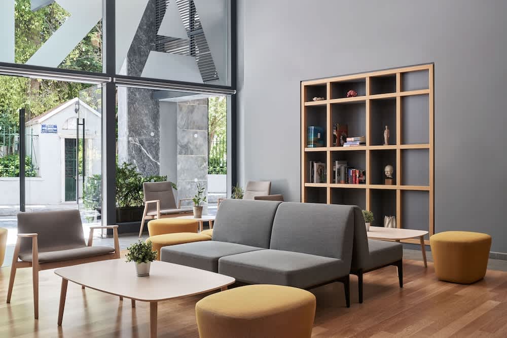 Siddeområde i lobbyen