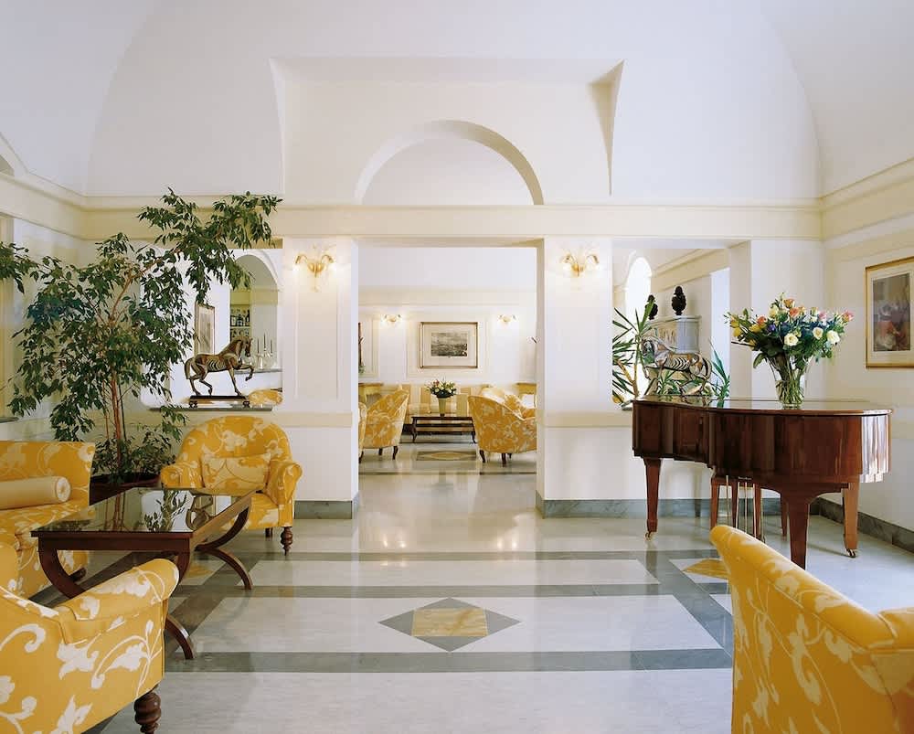Siddeområde i lobbyen