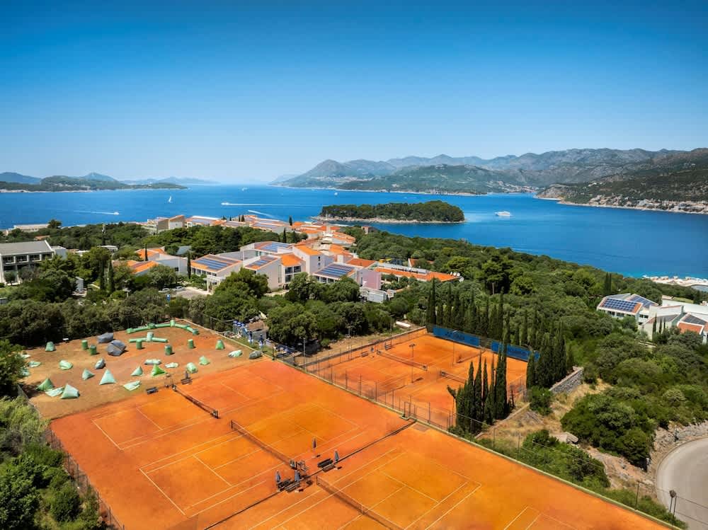 Tennisbane