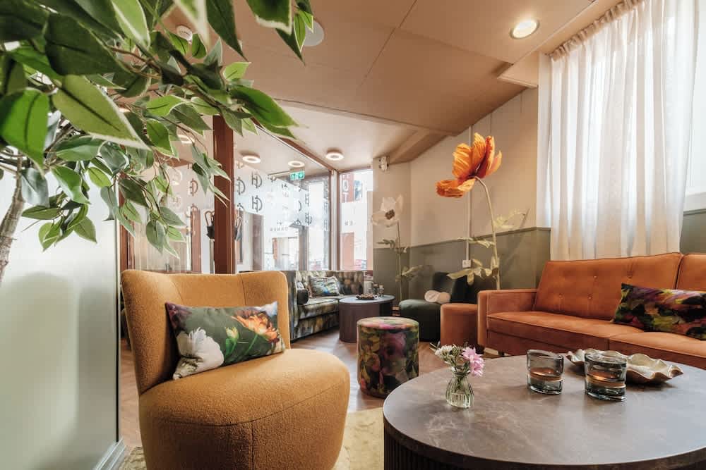 Siddeområde i lobbyen