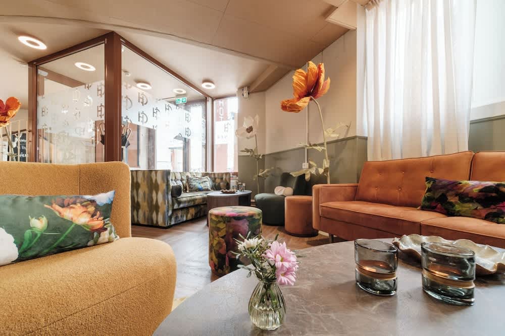 Siddeområde i lobbyen