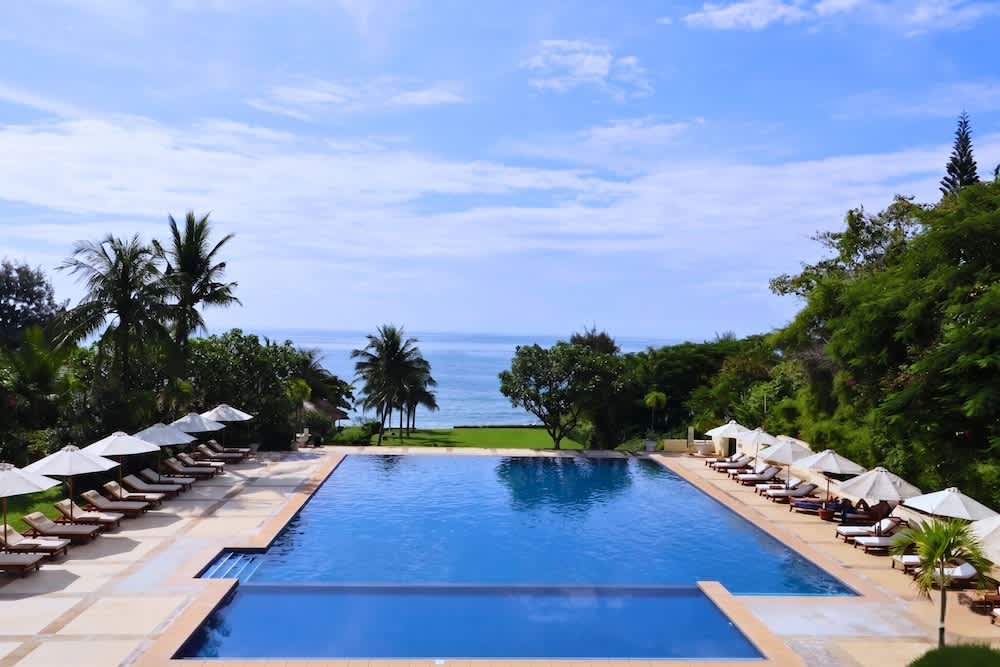 Infinity-pool