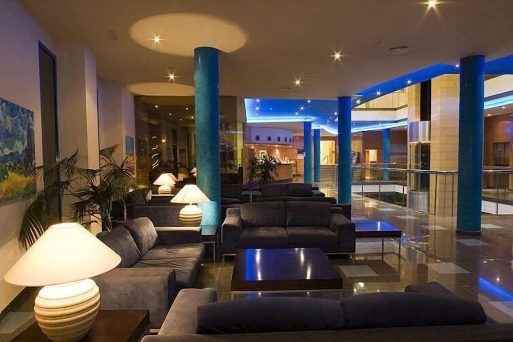 Lounge i lobbyen