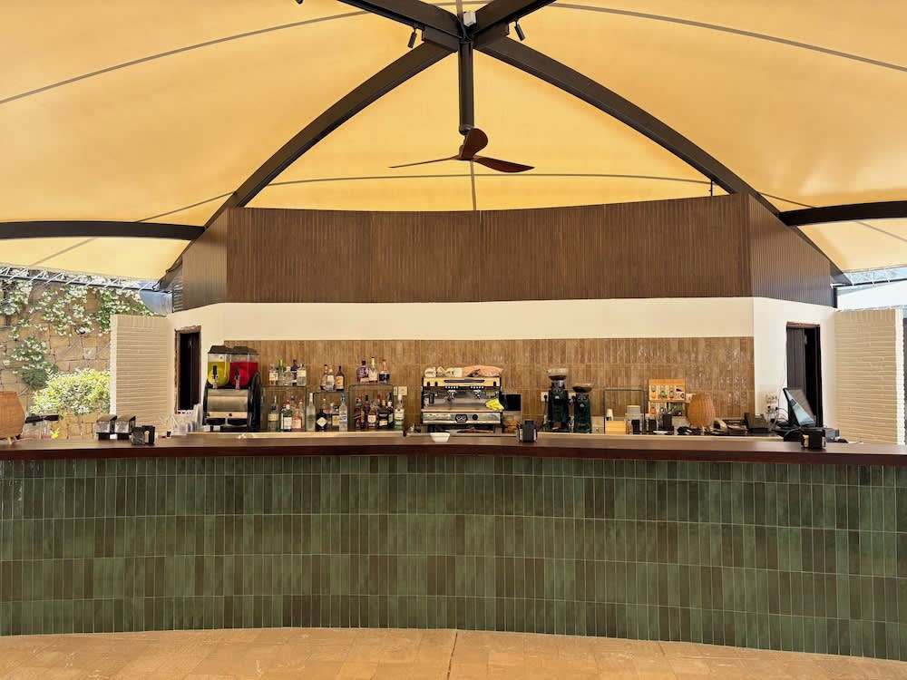Poolbar