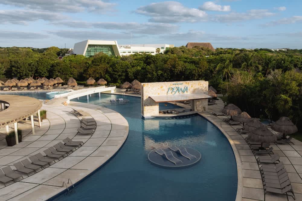 Poolbar