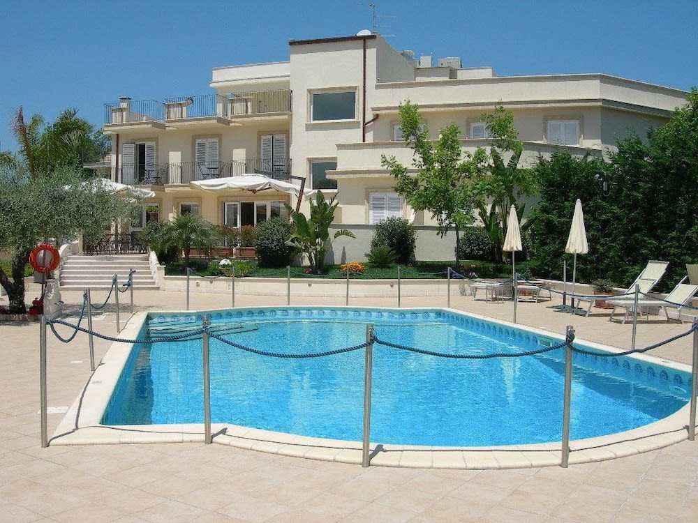 Udendørs pool
