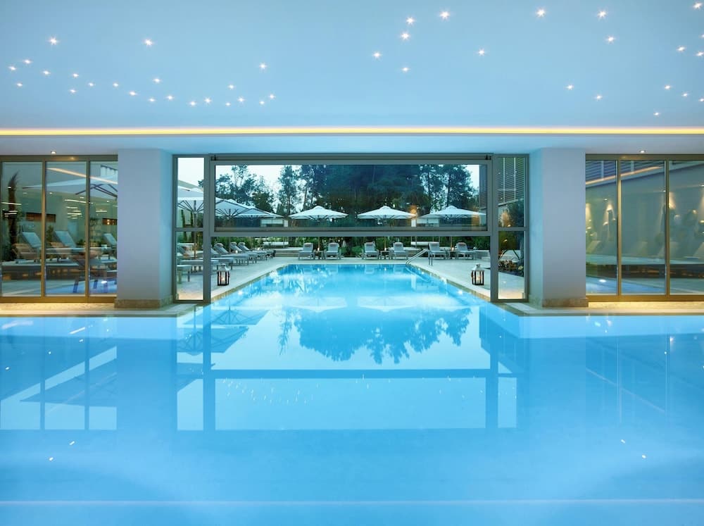 Indendørs pool