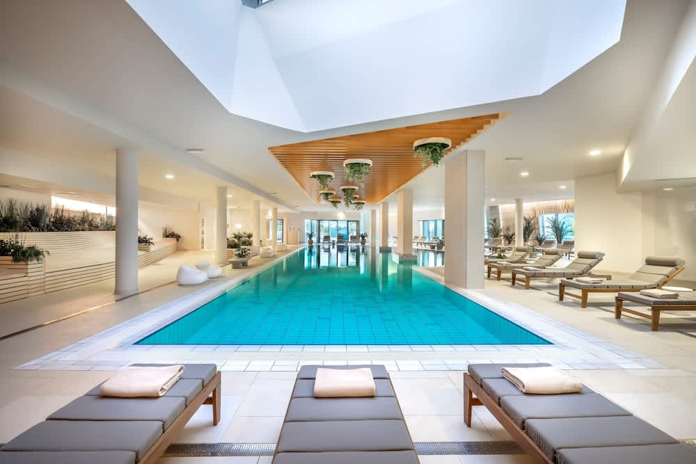 Indendørs pool