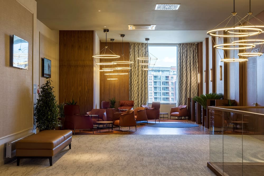 Siddeområde i lobbyen